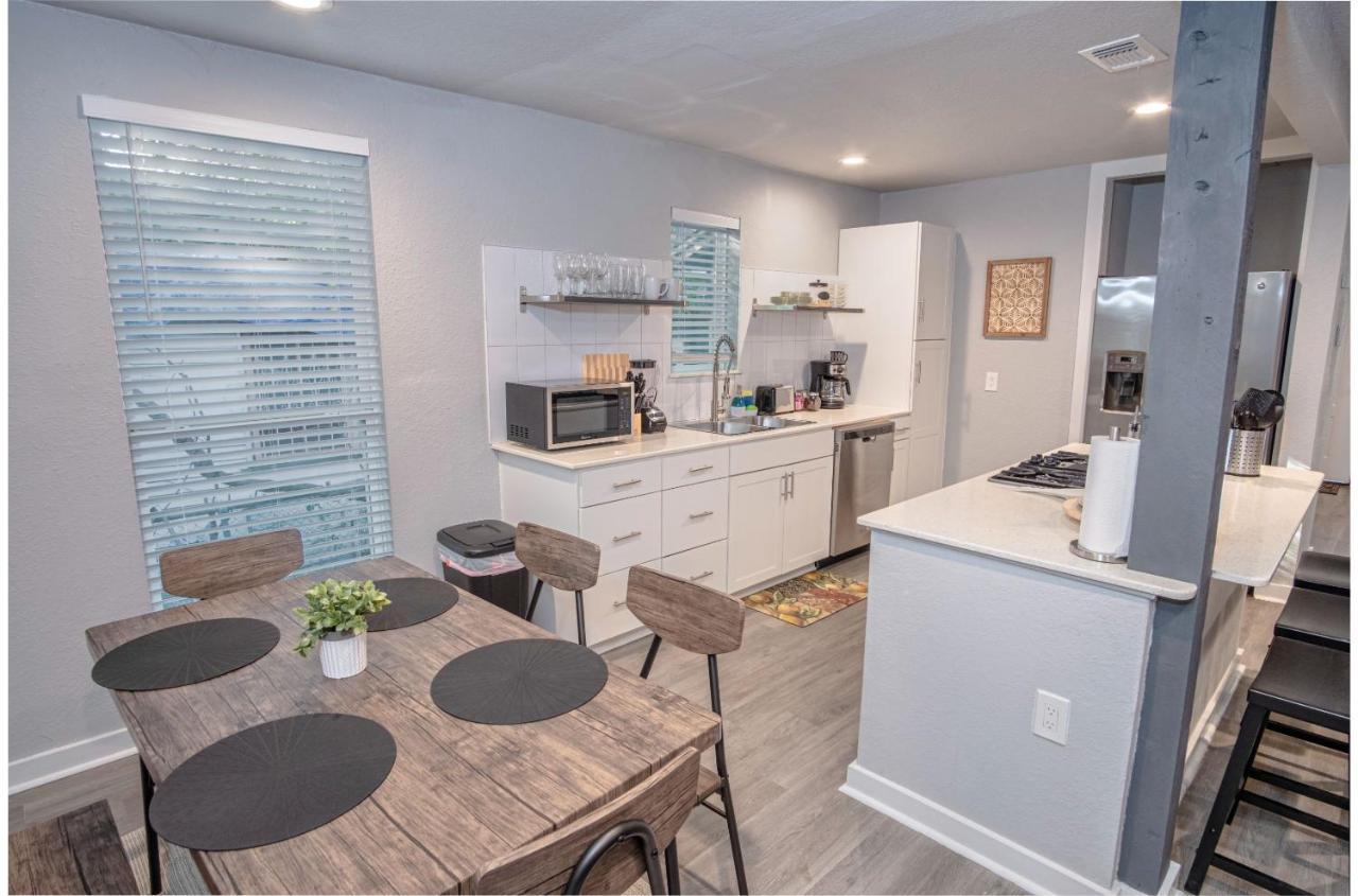 Stylish 4 Br2Ba Renovated Home Near Downtown San Antonio Esterno foto