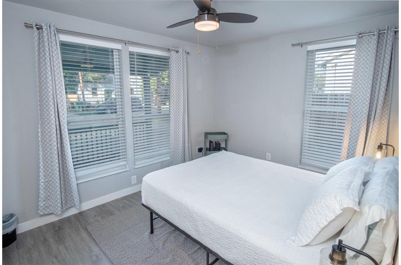 Stylish 4 Br2Ba Renovated Home Near Downtown San Antonio Esterno foto